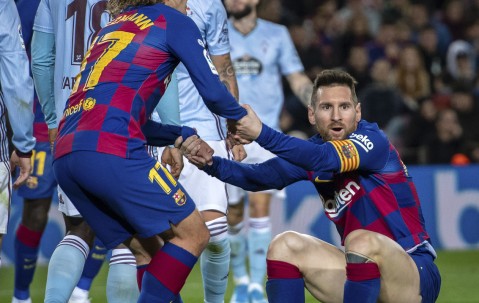 九游-Uzi在公牛比赛中精彩发挥，战术调整引发热议！的简单介绍