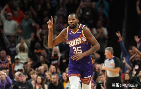 九游会-杜兰特在掘金比赛中爆冷，战术调整引发热议！全场沸腾不已的简单介绍